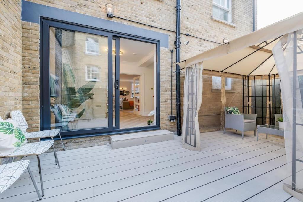 House 10 Mins To Tower Bridge Hot Tub & Parking Villa Londen Buitenkant foto